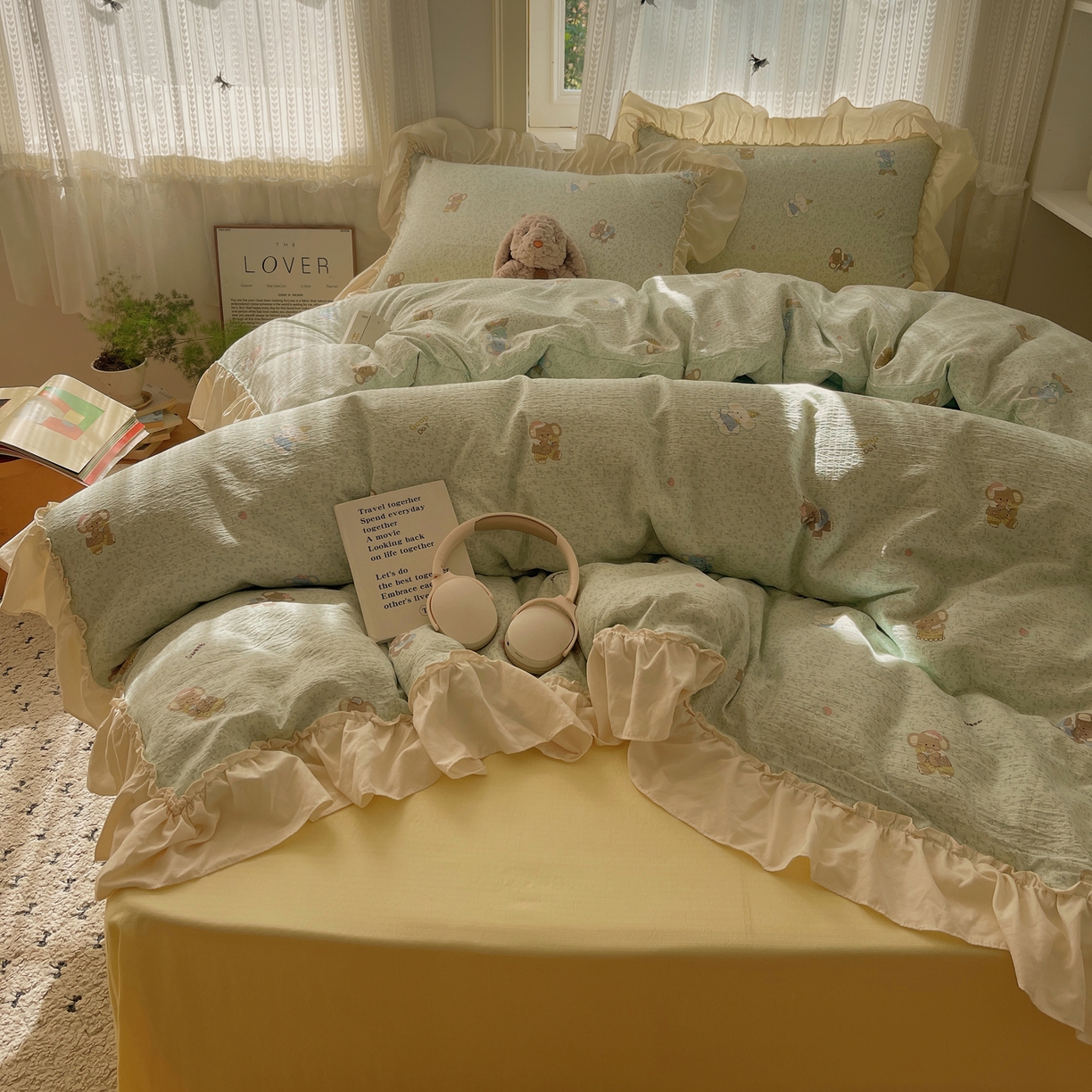 91家纺网 家纺一手货源 找家纺 初念 2025新款法式花边款小碎花云感双层纱系列四件套-曼塔（小红书推荐）提供买家秀 曼塔-少女象