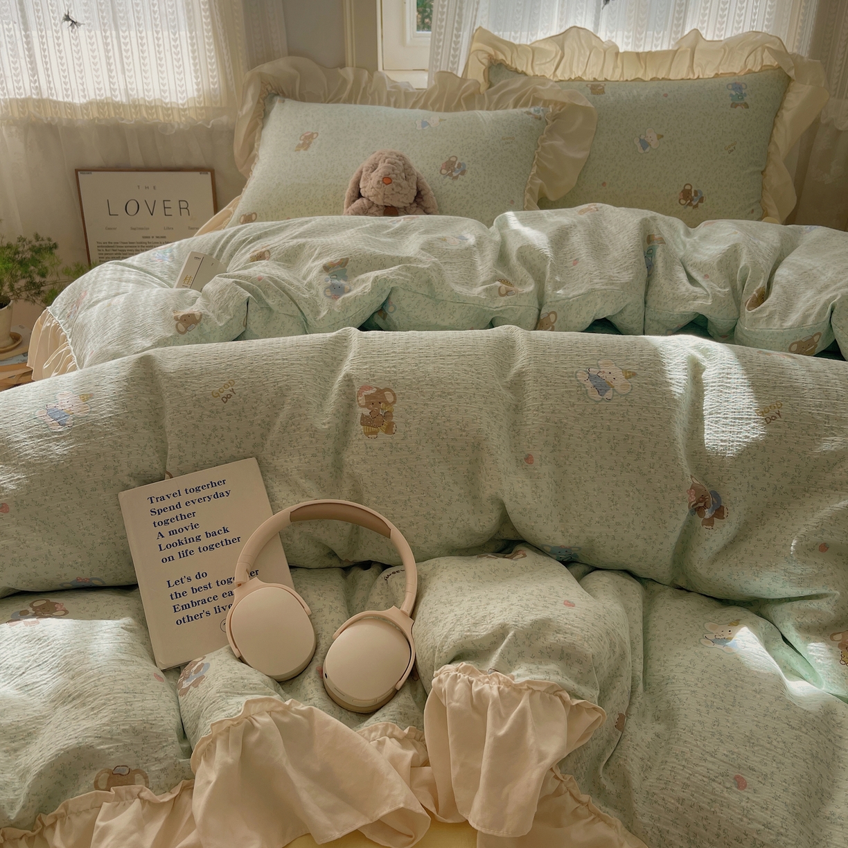 91家纺网 家纺一手货源 找家纺 初念 2025新款法式花边款小碎花云感双层纱系列四件套-曼塔（小红书推荐）提供买家秀 曼塔-少女象