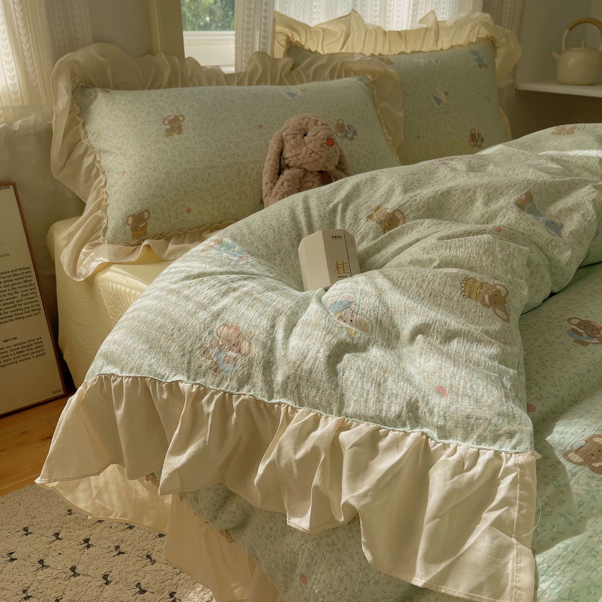 91家纺网 家纺一手货源 找家纺 初念 2025新款法式花边款小碎花云感双层纱系列四件套-曼塔（小红书推荐）提供买家秀 曼塔-少女象