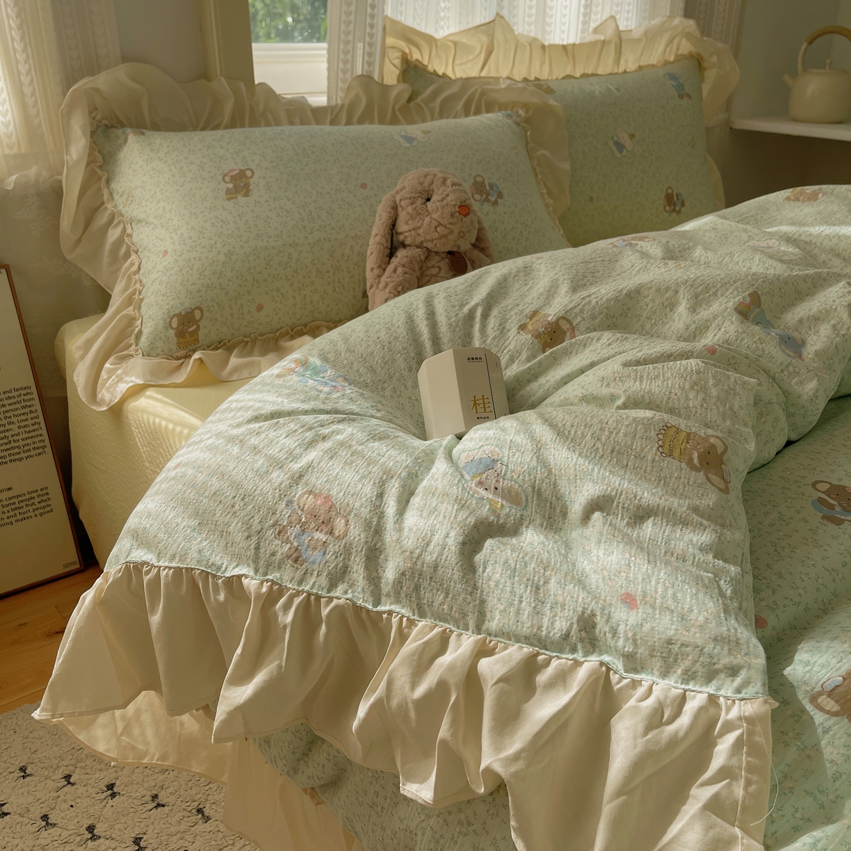 91家纺网 家纺一手货源 找家纺 初念 2025新款法式花边款小碎花云感双层纱系列四件套-曼塔（小红书推荐）提供买家秀 曼塔-少女象