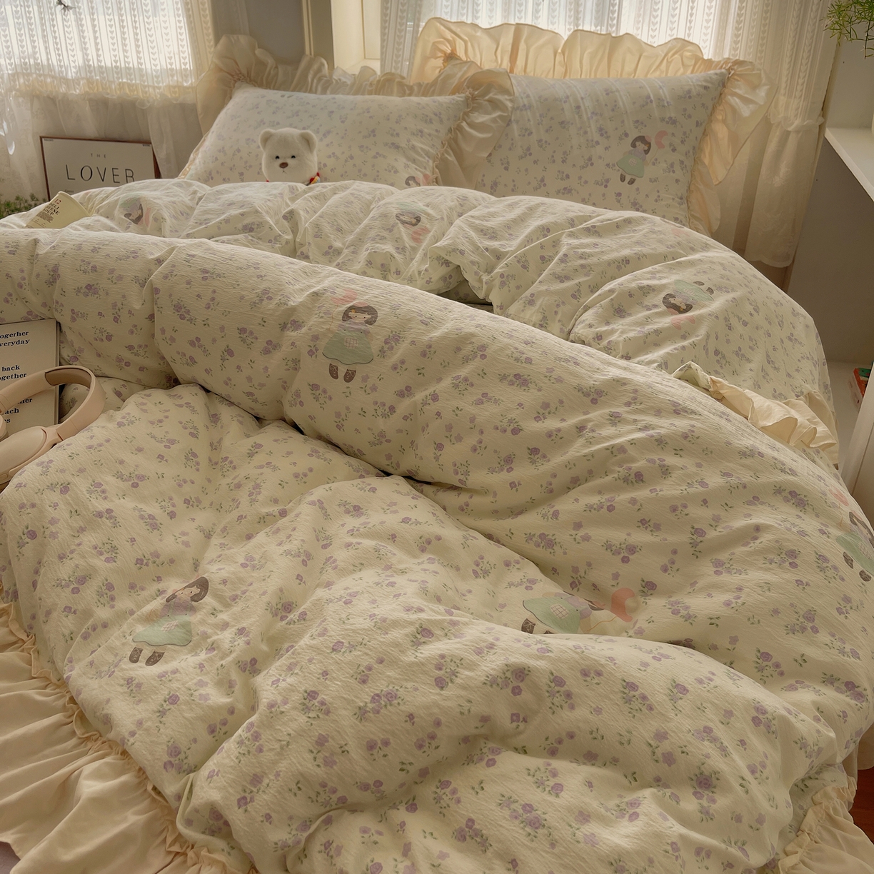 91家纺网 家纺一手货源 找家纺 初念 2025新款法式花边款小碎花云感双层纱系列四件套-曼塔（小红书推荐）提供买家秀 曼塔-思念女孩