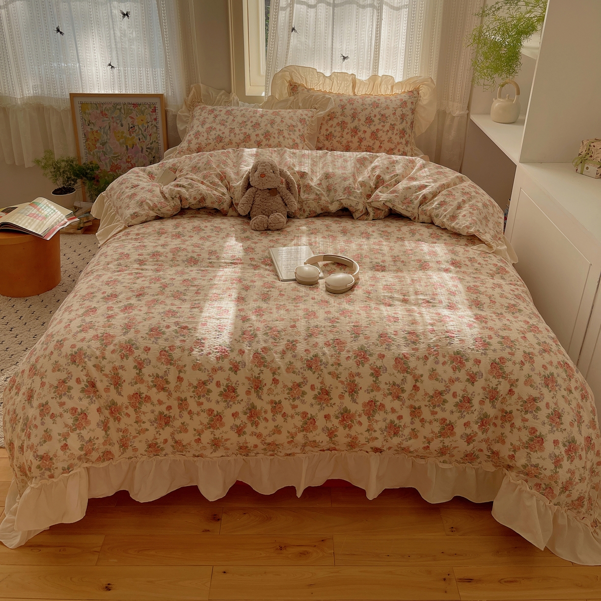 91家纺网 家纺一手货源 找家纺 初念 2025新款法式花边款小碎花云感双层纱系列四件套-曼塔（小红书推荐）提供买家秀 曼塔-星眠云野