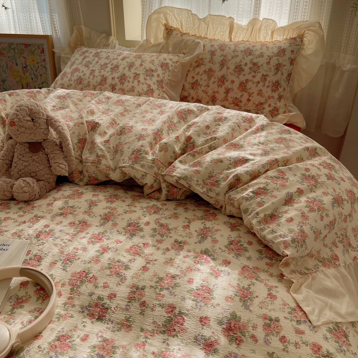 91家纺网 家纺一手货源 找家纺 初念 2025新款法式花边款小碎花云感双层纱系列四件套-曼塔（小红书推荐）提供买家秀 曼塔-星眠云野