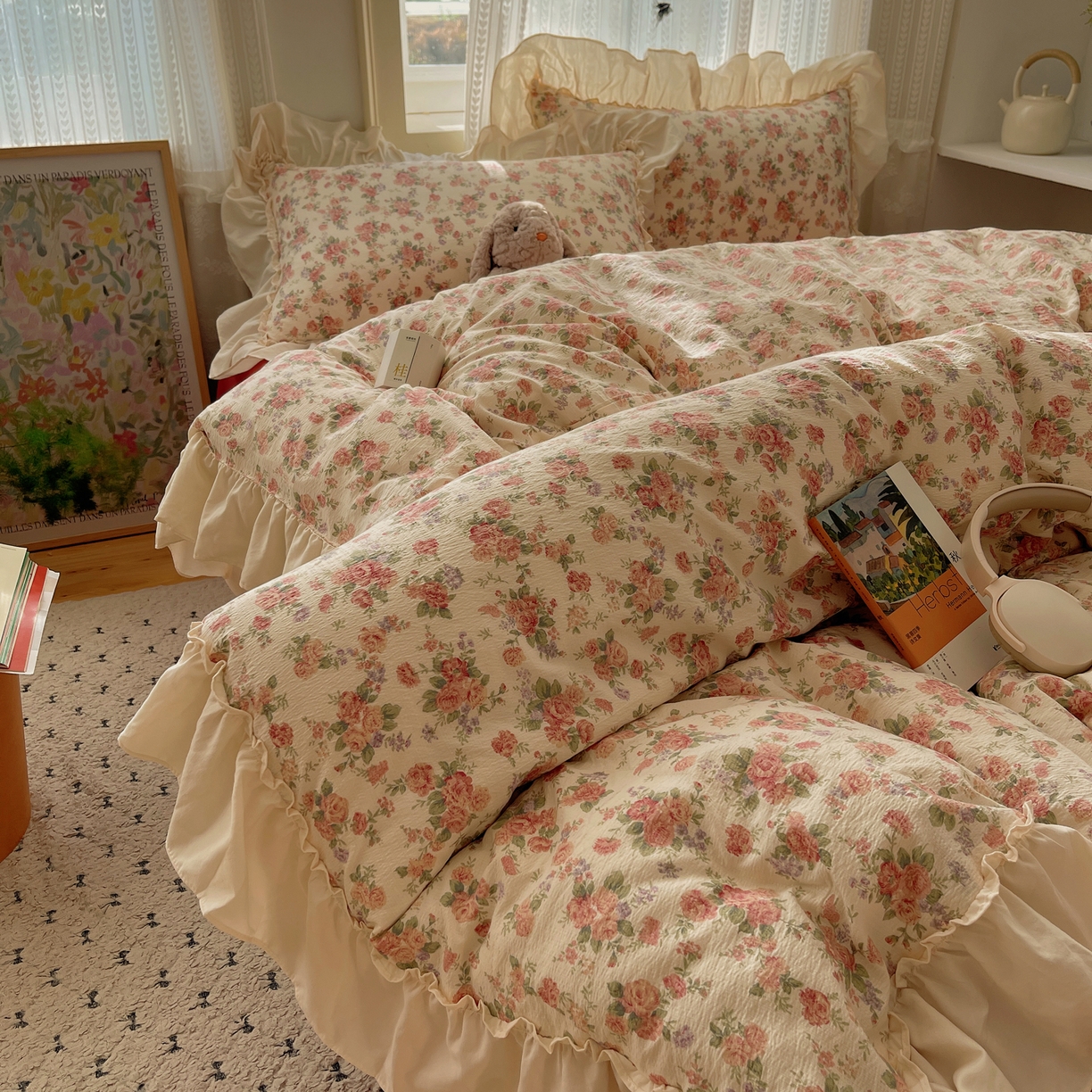 91家纺网 家纺一手货源 找家纺 初念 2025新款法式花边款小碎花云感双层纱系列四件套-曼塔（小红书推荐）提供买家秀 曼塔-星眠云野