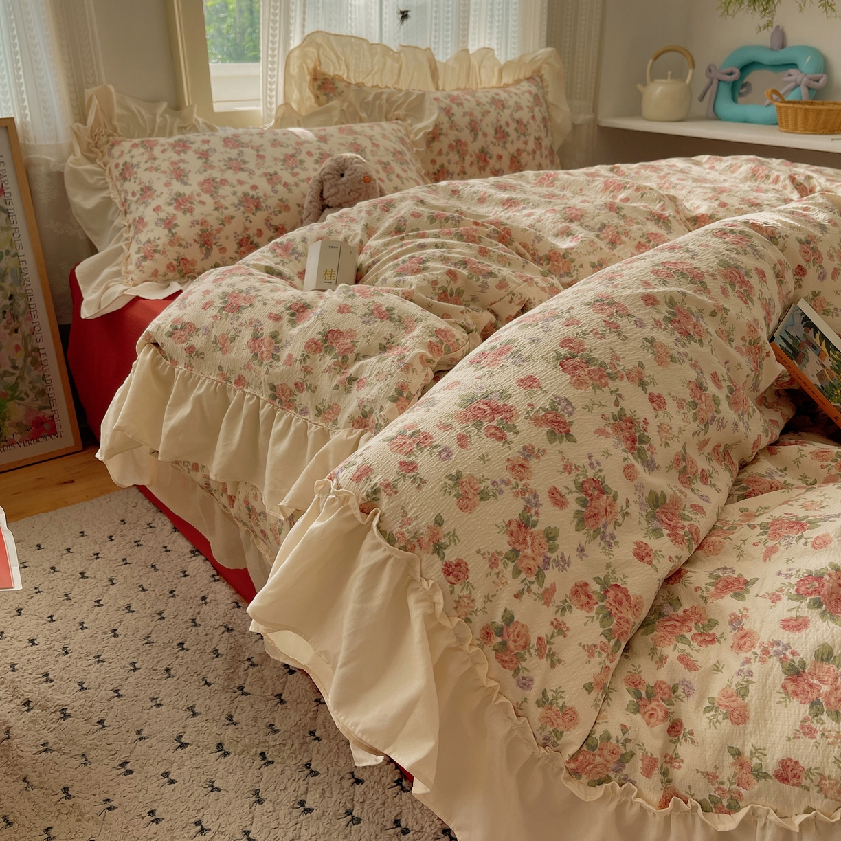 91家纺网 家纺一手货源 找家纺 初念 2025新款法式花边款小碎花云感双层纱系列四件套-曼塔（小红书推荐）提供买家秀 曼塔-星眠云野