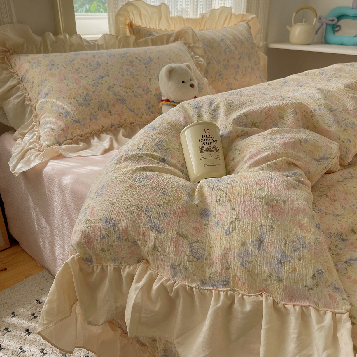 91家纺网 家纺一手货源 找家纺 初念 2025新款法式花边款小碎花云感双层纱系列四件套-曼塔（小红书推荐）提供买家秀 曼塔-虞美人的诗