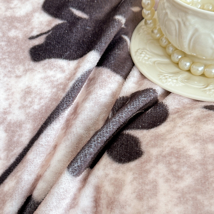 91家纺网 家纺一手货源 找家纺 绘萱家居 2025新款爆款高密消光双层花边牛奶绒四件套印花 奥黛丽