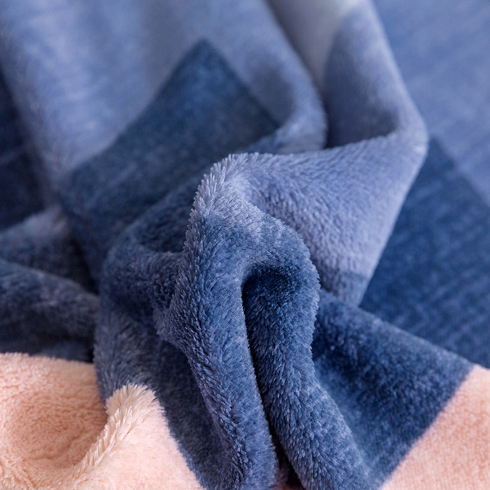 91家纺网 家纺一手货源 找家纺 金盛纺 2025新款高克重牛奶绒印花系列单床单(可定制) 梦境（粉）