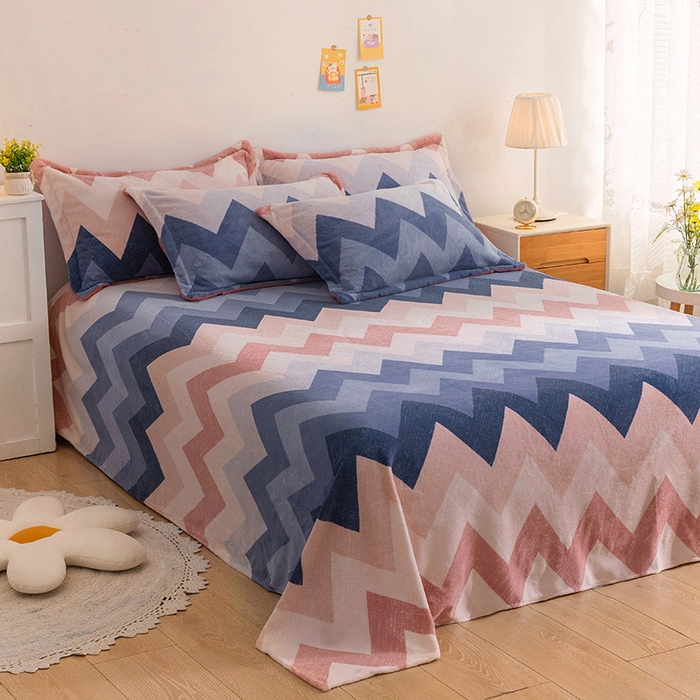 91家纺网 家纺一手货源 找家纺 金盛纺 2025新款高克重牛奶绒印花系列单床单(可定制) 梦境（粉）