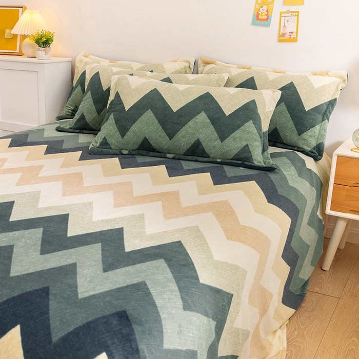 91家纺网 家纺一手货源 找家纺 金盛纺 2025新款高克重牛奶绒印花系列单床单(可定制) 梦境（绿）