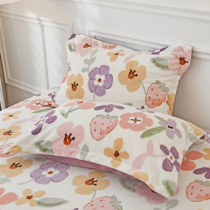 91家纺网 家纺一手货源 找家纺 金盛纺 2025新款高克重牛奶绒印花系列单床单(可定制) 花香伊人