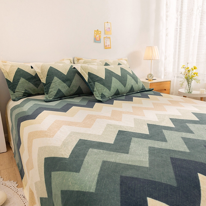 91家纺网 家纺一手货源 找家纺 金盛纺 2025新款高克重牛奶绒印花系列单床单(可定制) 梦境（绿）