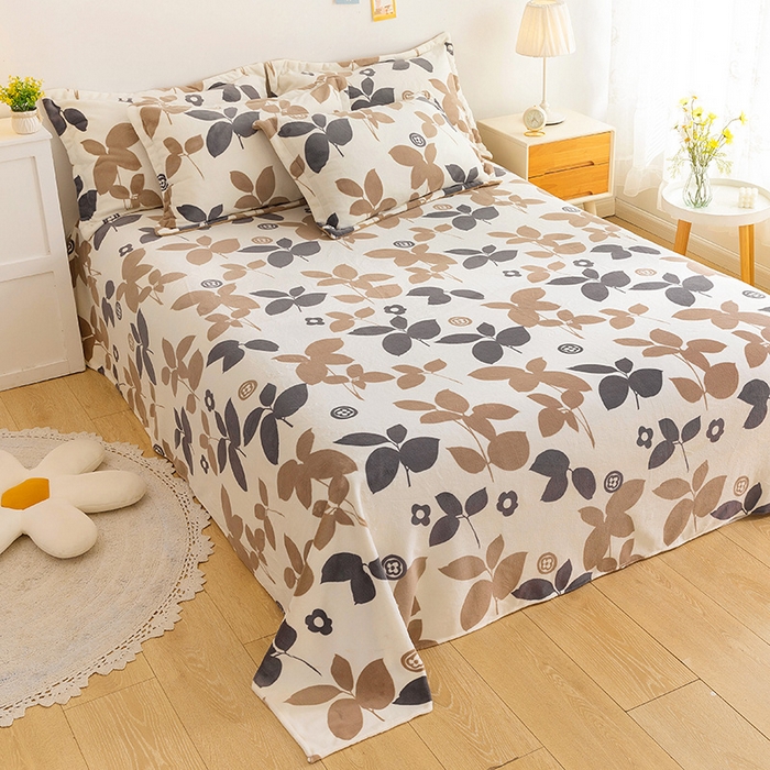 91家纺网 家纺一手货源 找家纺 金盛纺 2025新款高克重牛奶绒印花系列单床单(可定制) 落叶