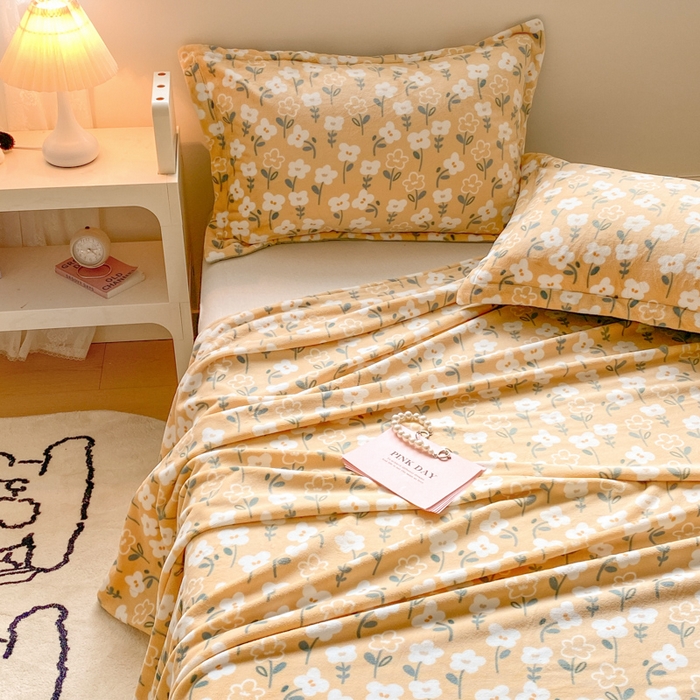 91家纺网 家纺一手货源 找家纺 金盛纺 2025新款高克重牛奶绒印花系列单床单(可定制) 丽人花都