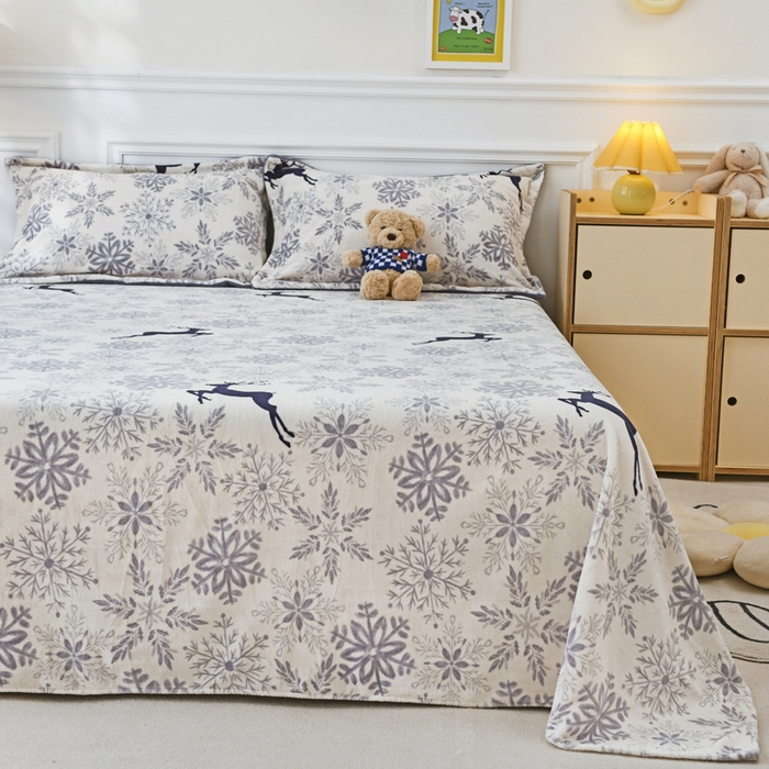 91家纺网 家纺一手货源 找家纺 金盛纺 2025新款高克重牛奶绒印花系列单床单(可定制) 圣诞鹿