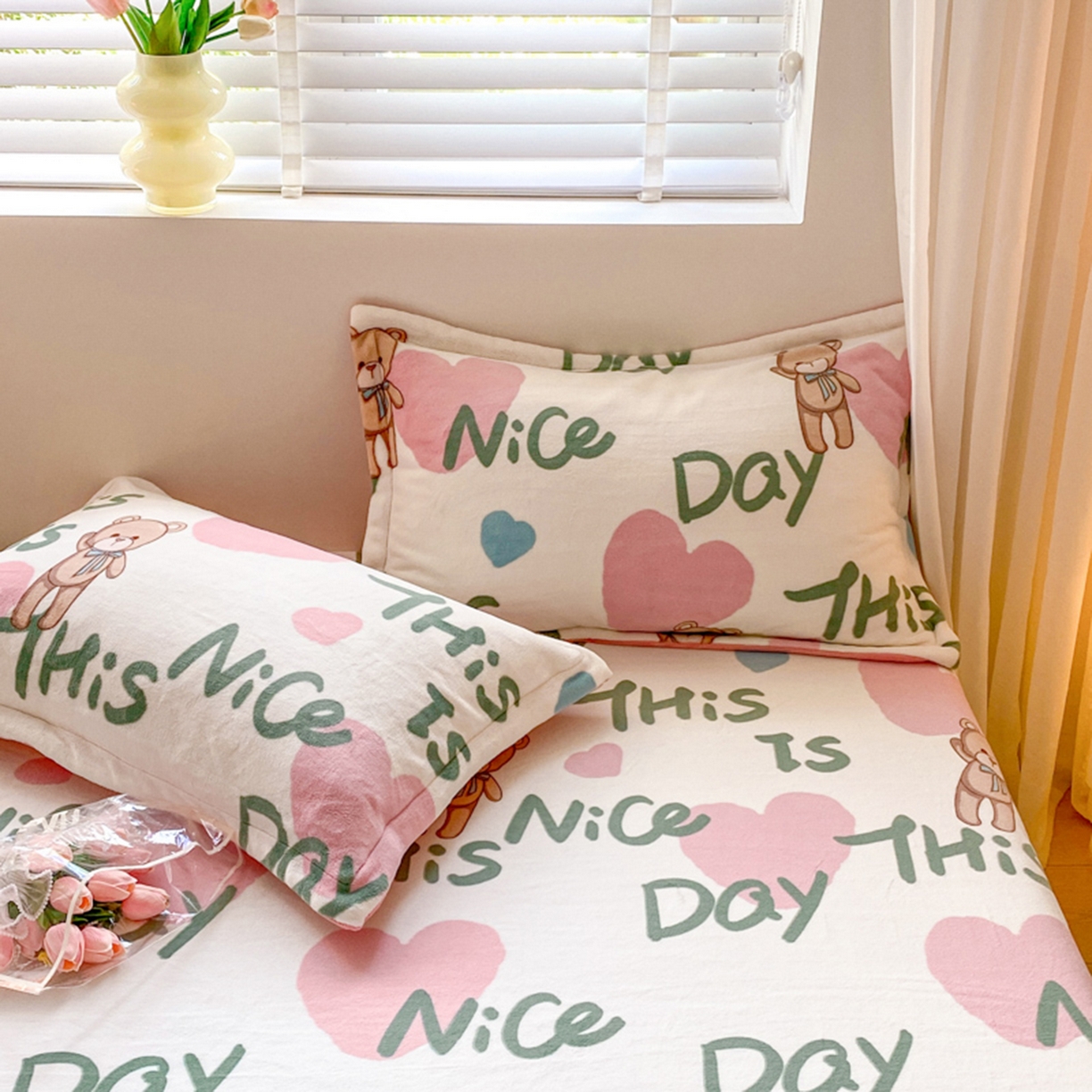 91家纺网 家纺一手货源 找家纺 金盛纺 2025新款高克重牛奶绒印花系列单床单(可定制) 粉红桃心