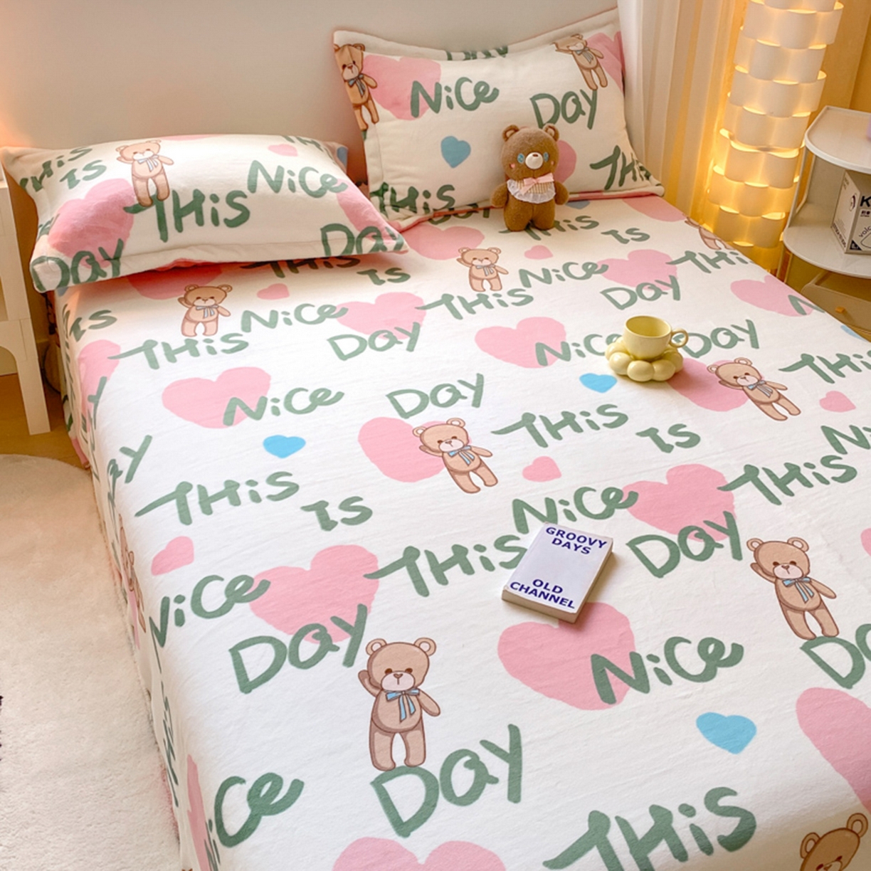 91家纺网 家纺一手货源 找家纺 金盛纺 2025新款高克重牛奶绒印花系列单床单(可定制) 粉红桃心