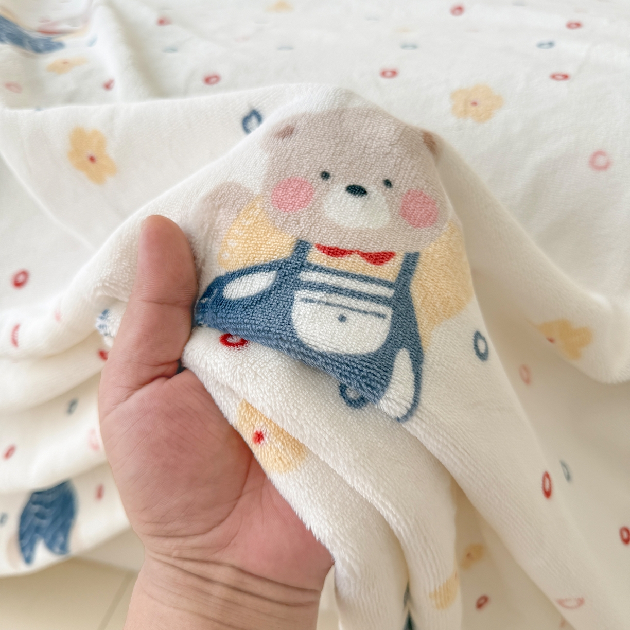 91家纺网 家纺一手货源 找家纺 金盛纺 2025新款高克重牛奶绒印花系列单床单(可定制) 熊熊乐园