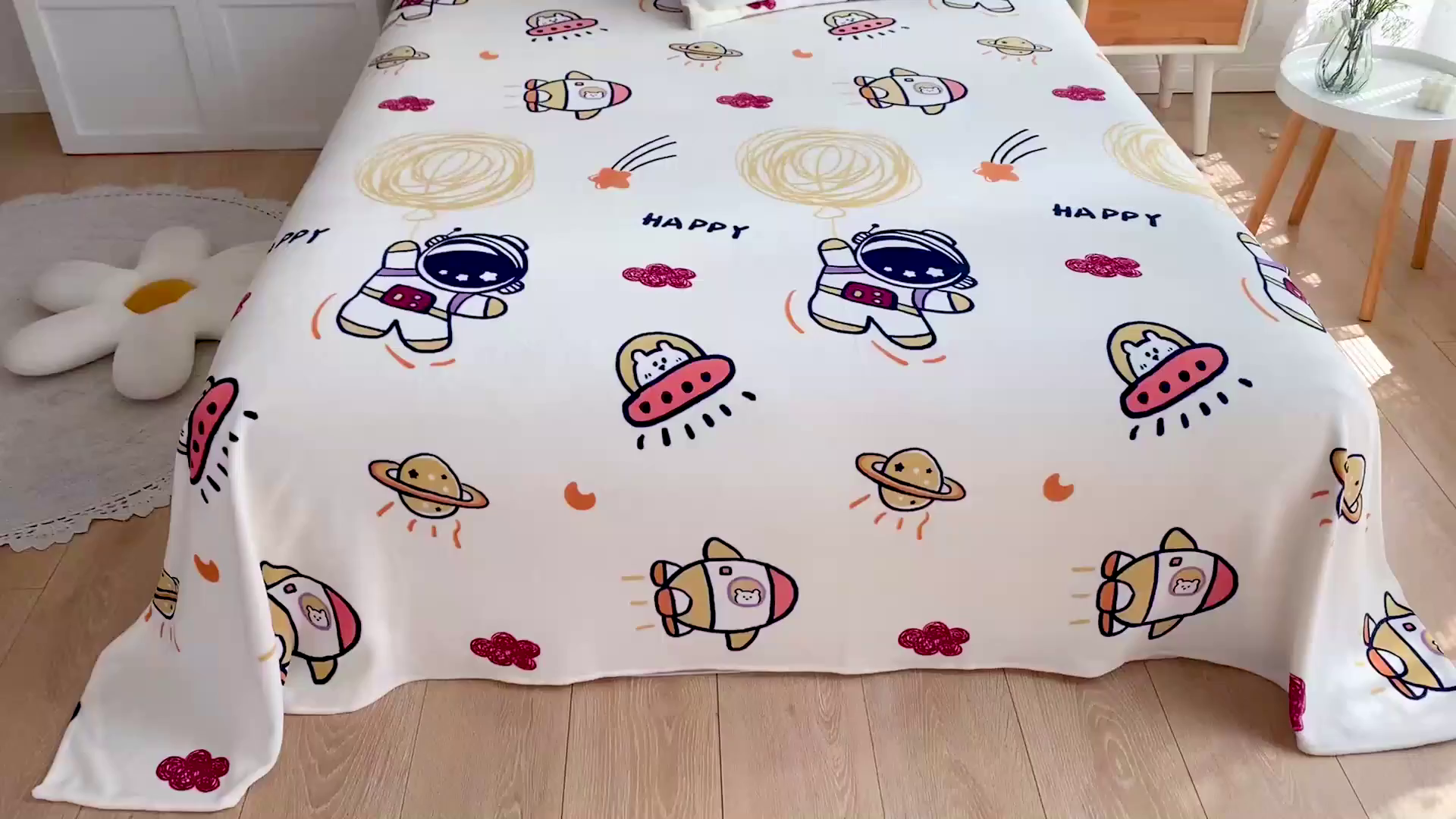 91家纺网 家纺一手货源 找家纺 金盛纺 2025新款高克重牛奶绒印花系列单床单(可定制) 宇航员