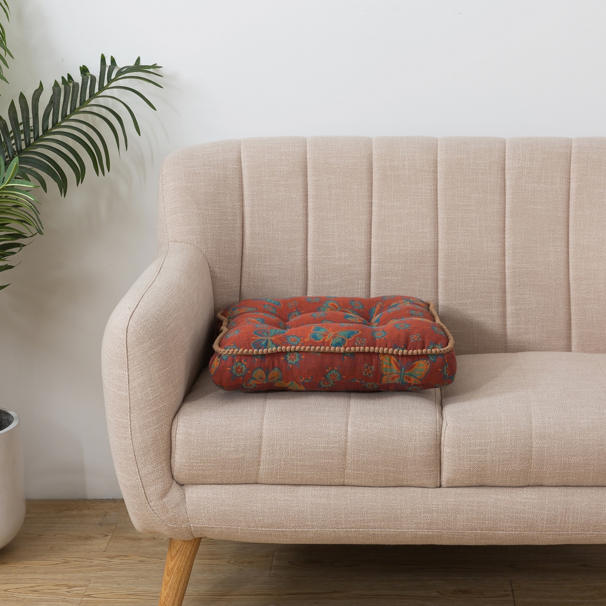 91家纺网 家纺一手货源 找家纺 小欢喜 2025新款全棉双层纱坐垫 方垫-蝶舞-红