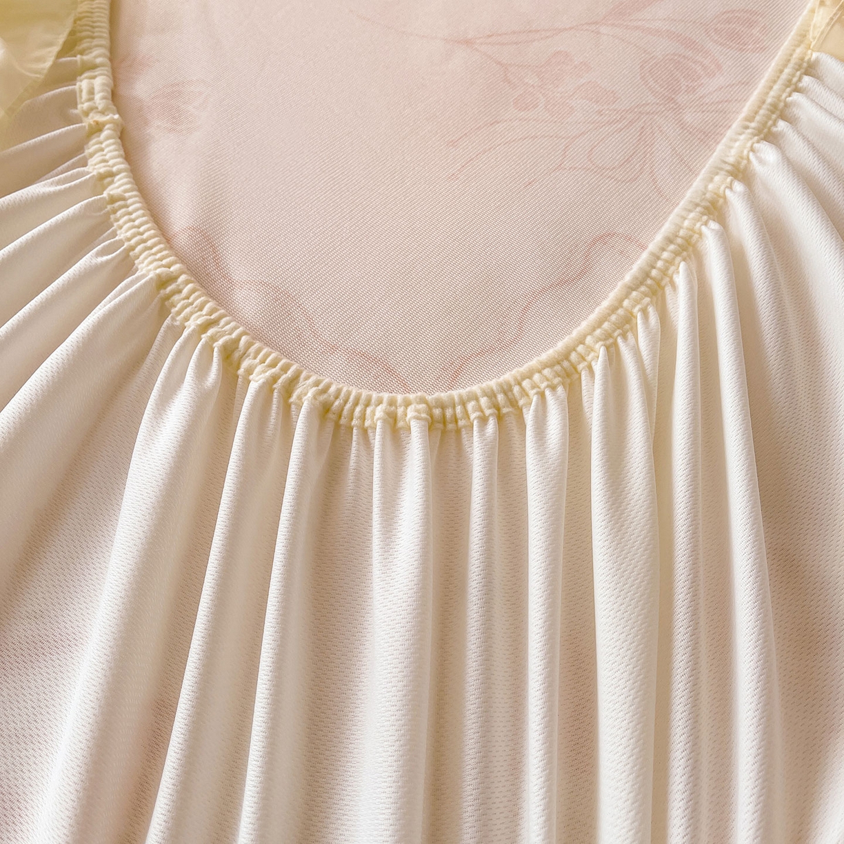 91家纺网 家纺一手货源 找家纺 （总）眠势力 2025新款兔毛绒雕花床笠单件冬季兔兔绒加绒保暖席梦思床垫保护套全包