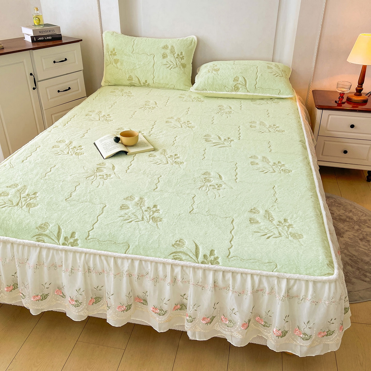 91家纺网 家纺一手货源 找家纺 眠势力 2025新款兔毛绒雕花床笠单件冬季兔兔绒加绒保暖席梦思床垫保护套全包 繁花-绒绿