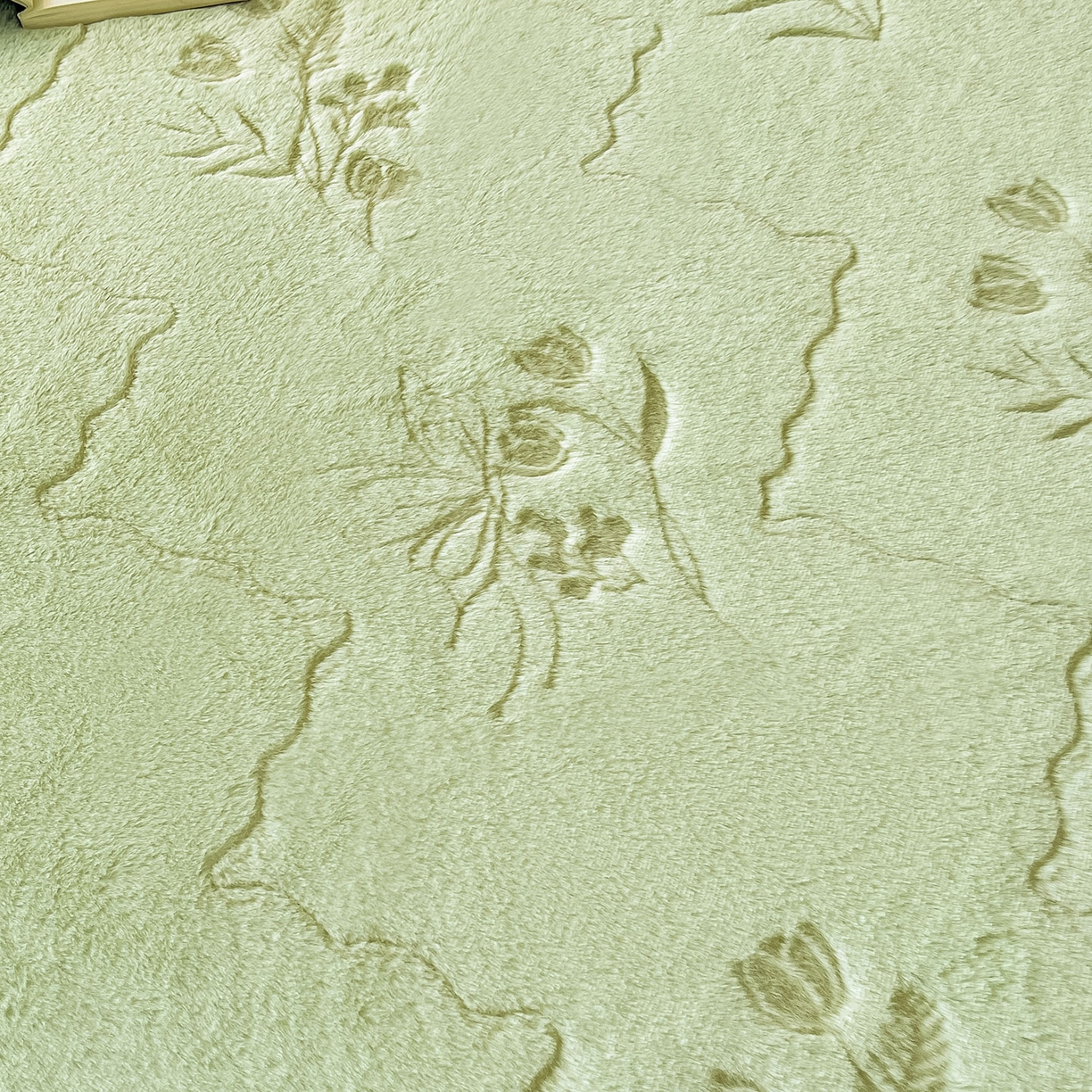 91家纺网 家纺一手货源 找家纺 眠势力 2025新款兔毛绒雕花床笠单件冬季兔兔绒加绒保暖席梦思床垫保护套全包 繁花-绒绿