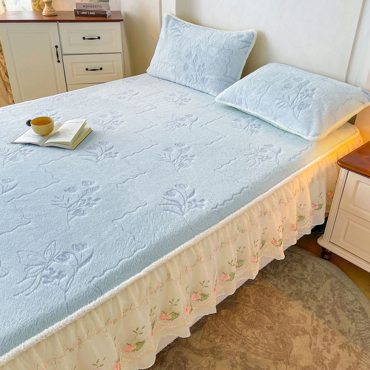 91家纺网 家纺一手货源 找家纺 眠势力 2025新款兔毛绒雕花床笠单件冬季兔兔绒加绒保暖席梦思床垫保护套全包 繁花-霜兰