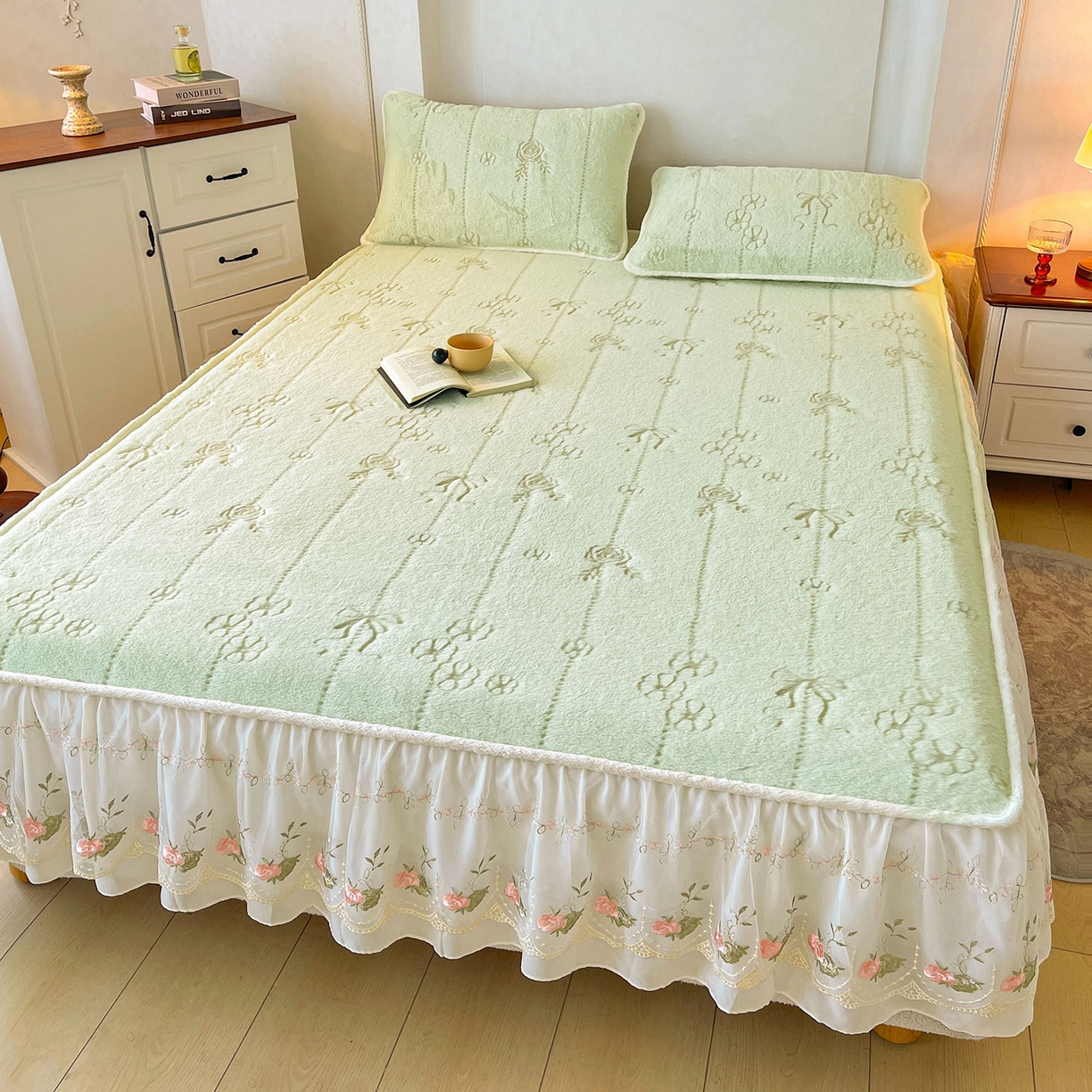 91家纺网 家纺一手货源 找家纺 眠势力 2025新款兔毛绒雕花床笠单件冬季兔兔绒加绒保暖席梦思床垫保护套全包 若溪-绒绿