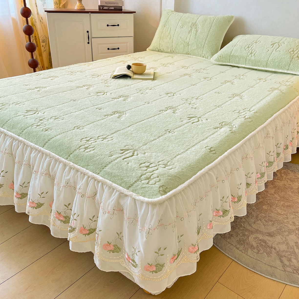 91家纺网 家纺一手货源 找家纺 眠势力 2025新款兔毛绒雕花床笠单件冬季兔兔绒加绒保暖席梦思床垫保护套全包 若溪-绒绿