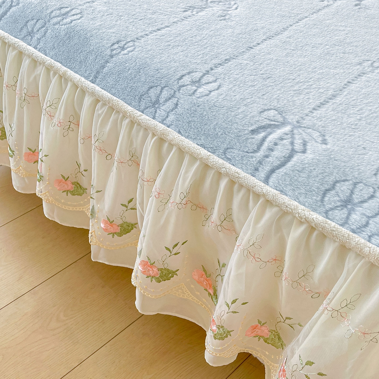 91家纺网 家纺一手货源 找家纺 眠势力 2025新款兔毛绒雕花床笠单件冬季兔兔绒加绒保暖席梦思床垫保护套全包 若溪-霜兰