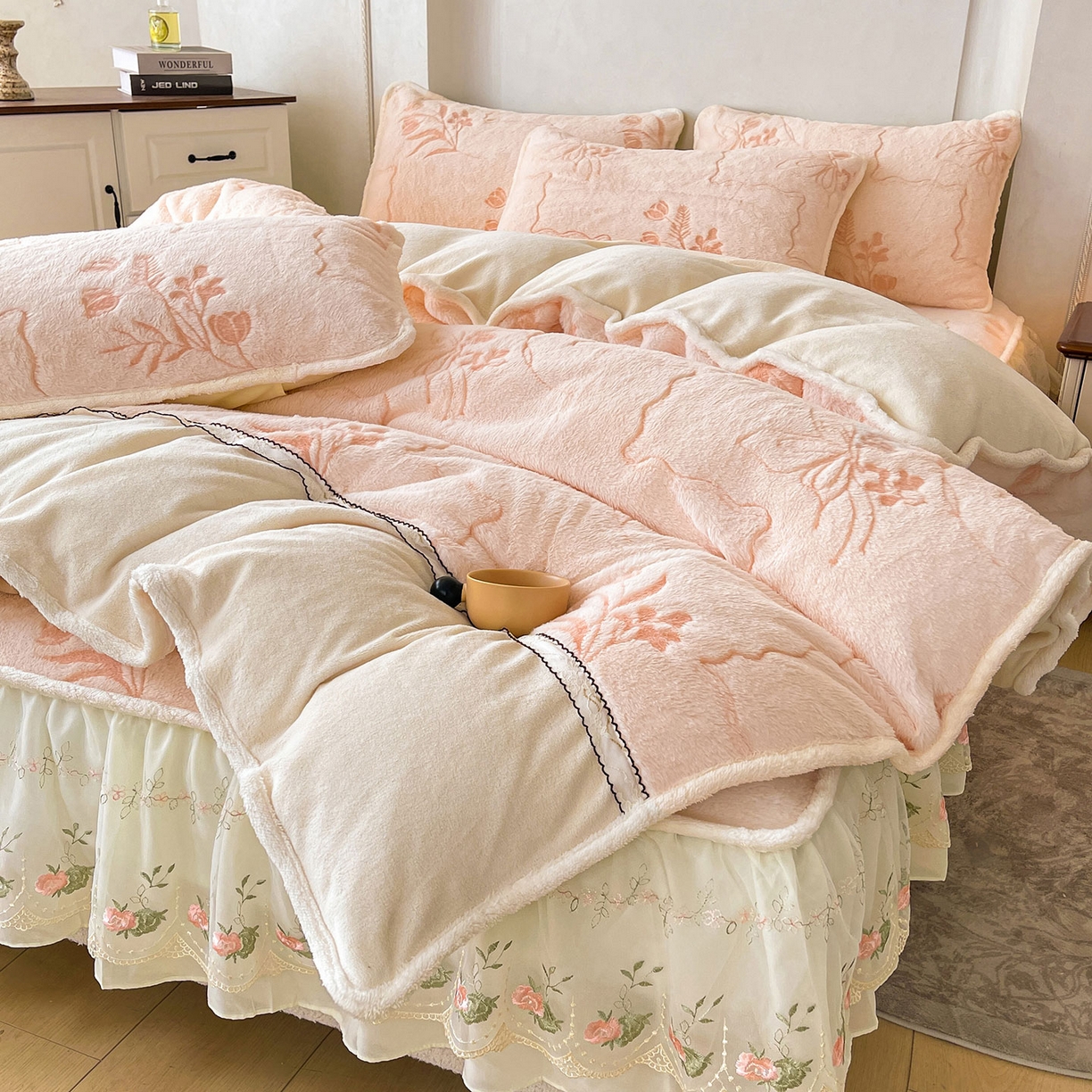 91家纺网 家纺一手货源 找家纺 （总）眠势力 2025新款兔毛绒雕花被套冬季兔兔绒加绒保暖被罩