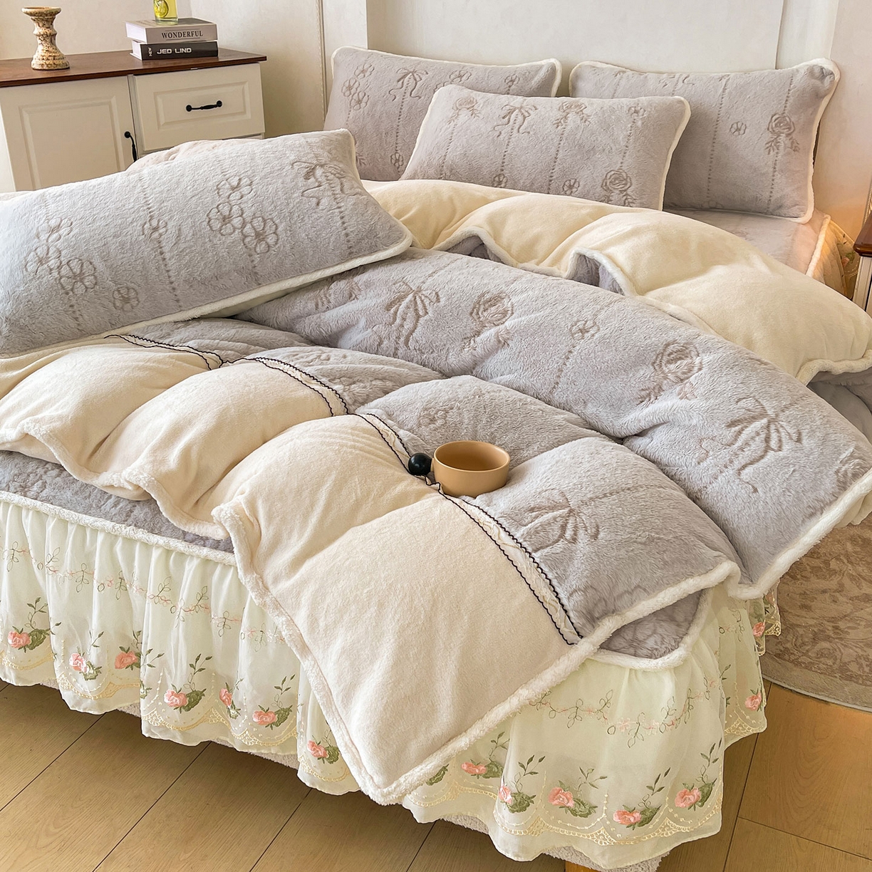 91家纺网 家纺一手货源 找家纺 （总）眠势力 2025新款兔毛绒雕花被套冬季兔兔绒加绒保暖被罩