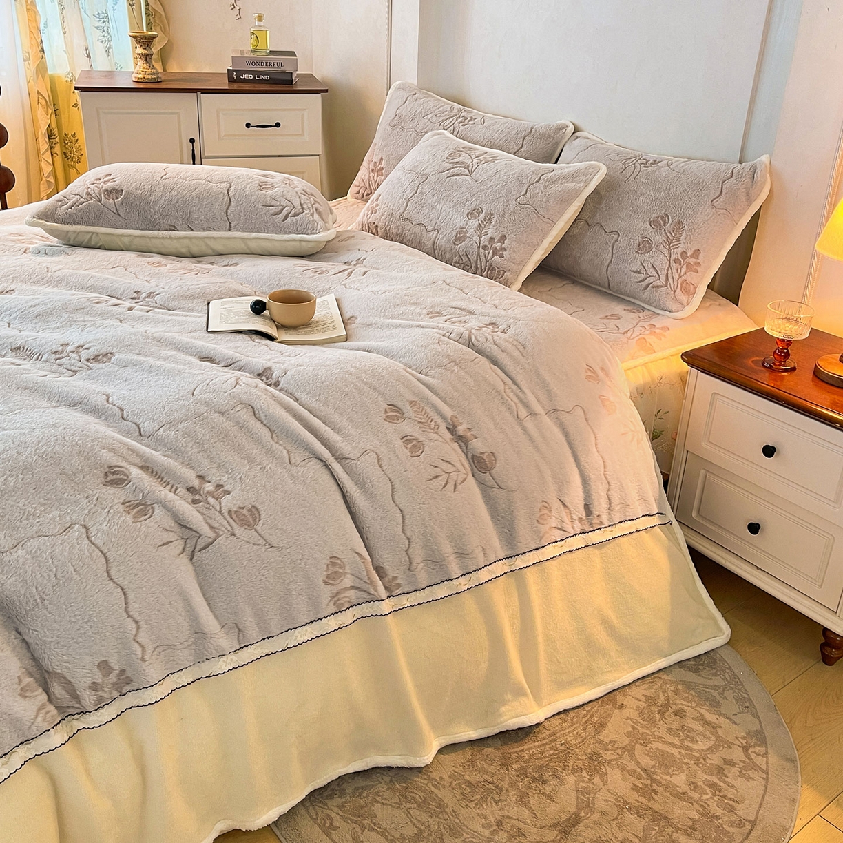 91家纺网 家纺一手货源 找家纺 眠势力 2025新款兔毛绒雕花被套冬季兔兔绒加绒保暖被罩 繁花-灰紫