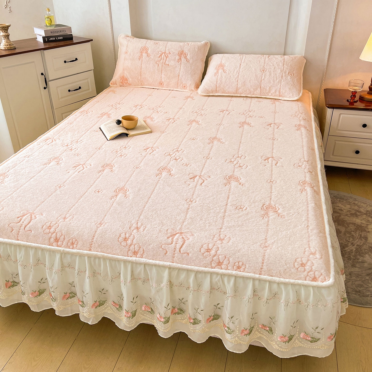 91家纺网 家纺一手货源 找家纺 眠势力 2025新款兔毛绒雕花枕套冬季兔兔绒加绒枕头套-拉链款 若溪-沁粉