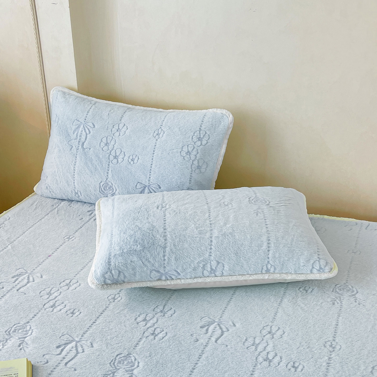 眠势力 2025新款兔毛绒雕花枕套冬季兔兔绒加绒枕头套-拉链款 若溪-霜兰