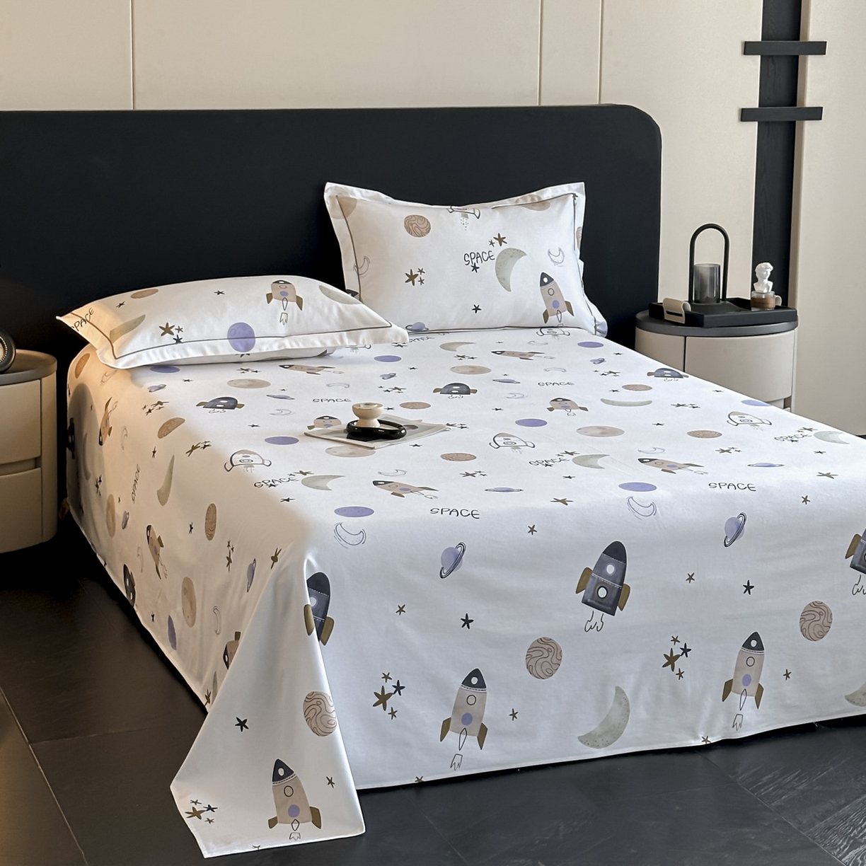 91家纺网 家纺一手货源 找家纺 大柏树 2025新款亲肤舒适全棉纯棉磨单床单 床单单件 遨游太空