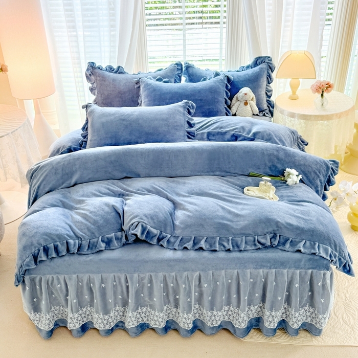 优家居 2025秋冬高克重牛奶绒床裙款四件套纯色蕾丝边花边刺绣法式公主风床裙款被套 繁星蓝