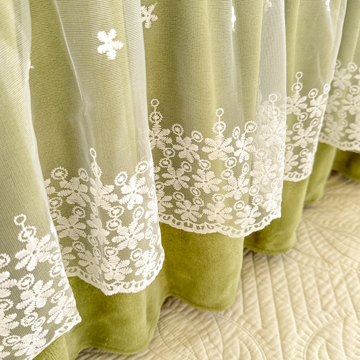 91家纺网 家纺一手货源 找家纺 优家居 2025秋冬高克重牛奶绒床裙纯色蕾丝边花边刺绣法式公主风床罩床盖 清新绿
