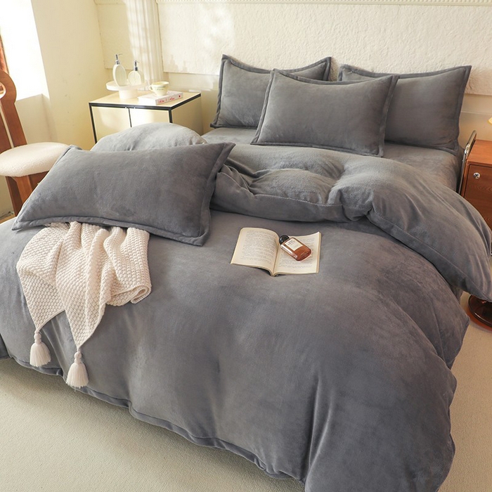 91家纺网 家纺一手货源 找家纺 （总）优家居 2025秋冬高克重牛奶绒四件套纯色简约日式风床单款被套