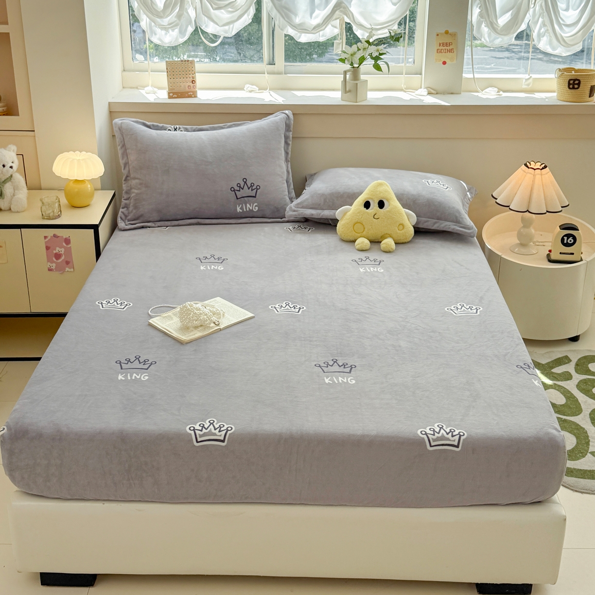 91家纺网 家纺一手货源 找家纺 （总）金盛纺 2025新款高克重牛奶绒印花系列单床笠(可定制)