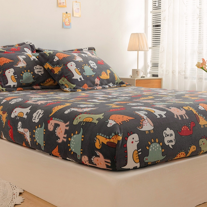 91家纺网 家纺一手货源 找家纺 金盛纺 2025新款高克重牛奶绒印花系列单床笠(可定制) 恐龙王国