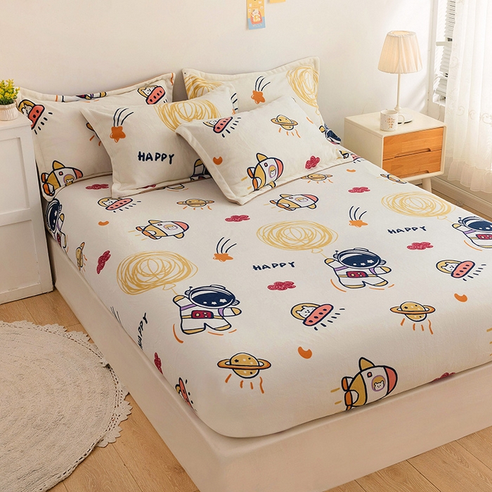 91家纺网 家纺一手货源 找家纺 金盛纺 2025新款高克重牛奶绒印花系列单床笠(可定制) 宇航员