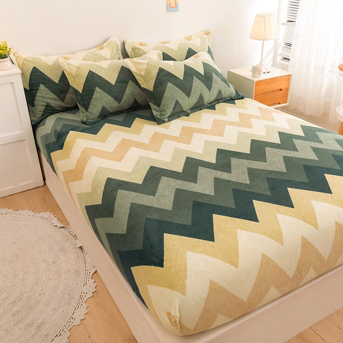 91家纺网 家纺一手货源 找家纺 金盛纺 2025新款高克重牛奶绒印花系列单床笠(可定制) 梦境（绿）