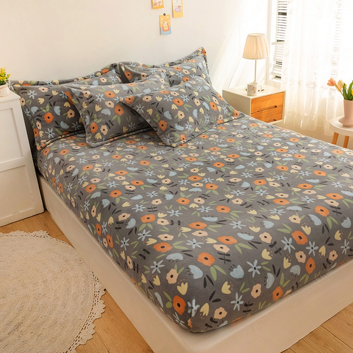 91家纺网 家纺一手货源 找家纺 金盛纺 2025新款高克重牛奶绒印花系列单床笠(可定制) 繁花（灰）