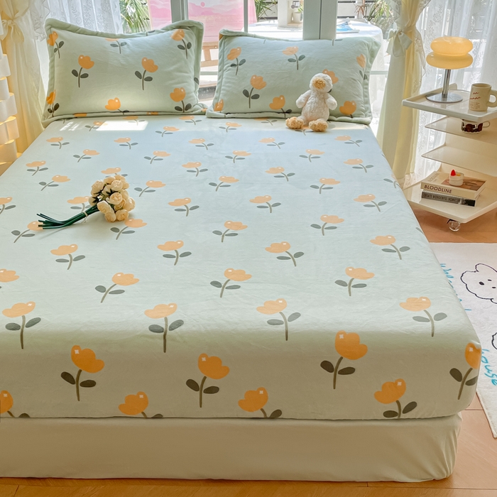 91家纺网 家纺一手货源 找家纺 金盛纺 2025新款高克重牛奶绒印花系列单床笠(可定制) 花仙子