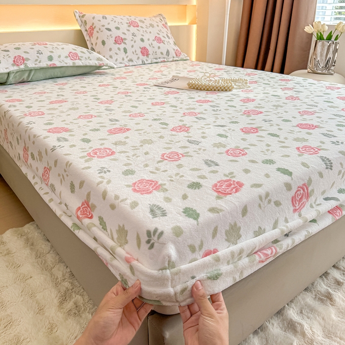 91家纺网 家纺一手货源 找家纺 金盛纺 2025新款高克重牛奶绒印花系列单床笠(可定制) 玫瑰花园