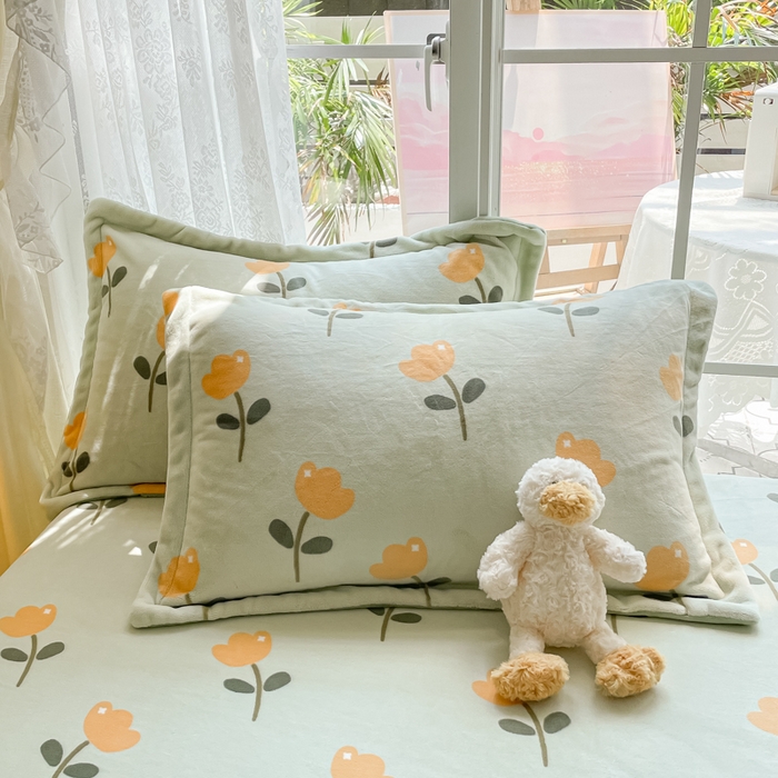 91家纺网 家纺一手货源 找家纺 金盛纺 2025新款高克重牛奶绒印花系列单床笠(可定制) 花仙子