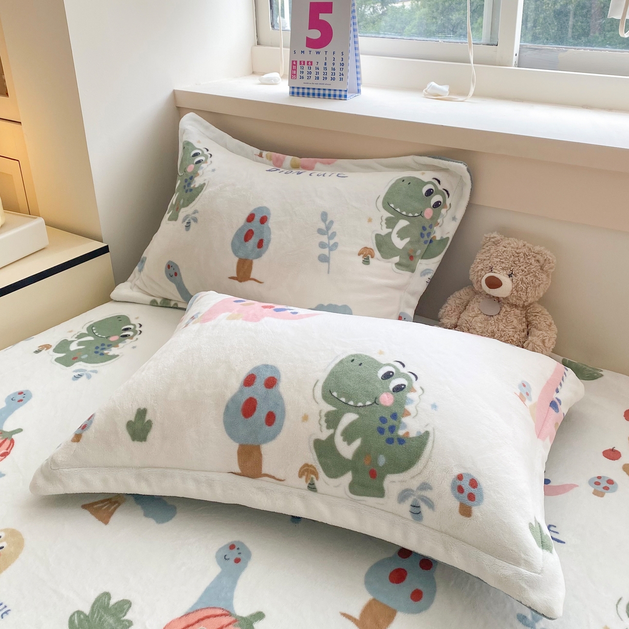 91家纺网 家纺一手货源 找家纺 （总）金盛纺 2025新款高克重牛奶绒印花系列单床笠(可定制)