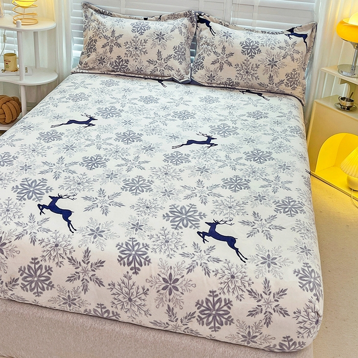 91家纺网 家纺一手货源 找家纺 金盛纺 2025新款高克重牛奶绒印花系列单床笠(可定制) 圣诞鹿